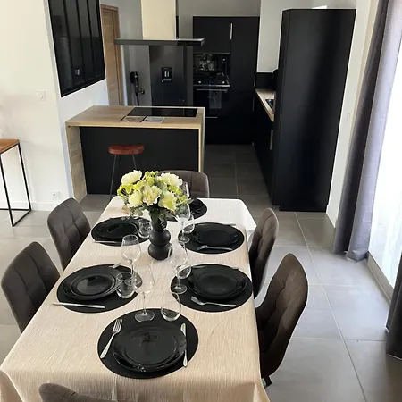 Maison Elegante 100m2, Jacuzzi Privatif Et Jardin *