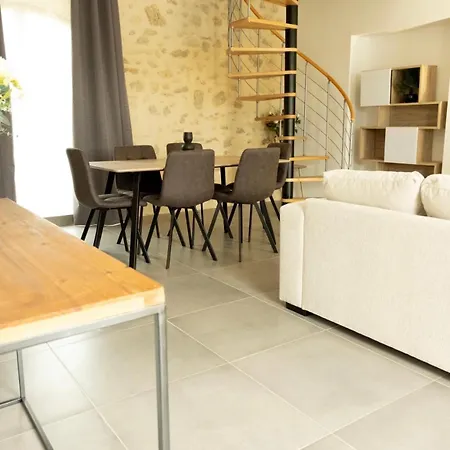 Holiday home Maison Elegante 100m2, Jacuzzi Privatif Et Jardin Portets