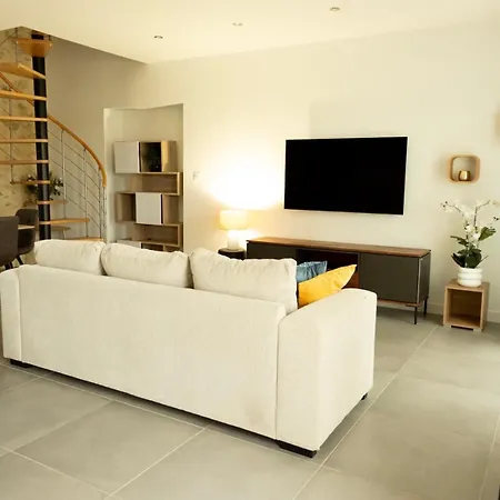 Maison Elegante 100m2, Jacuzzi Privatif Et Jardin Holiday home Portets