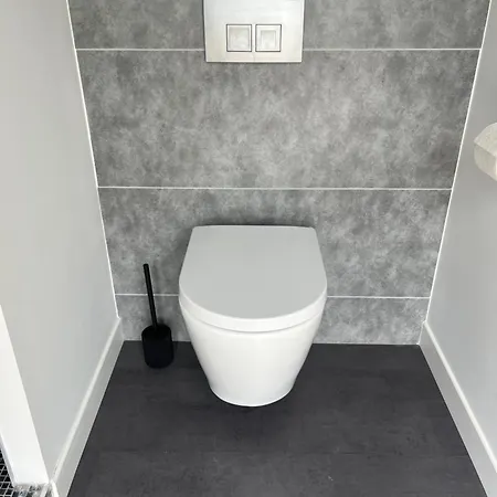 Holiday home Maison Elegante 100m2, Jacuzzi Privatif Et Jardin